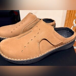 Propet Women’s Slip-On Casual Shoe